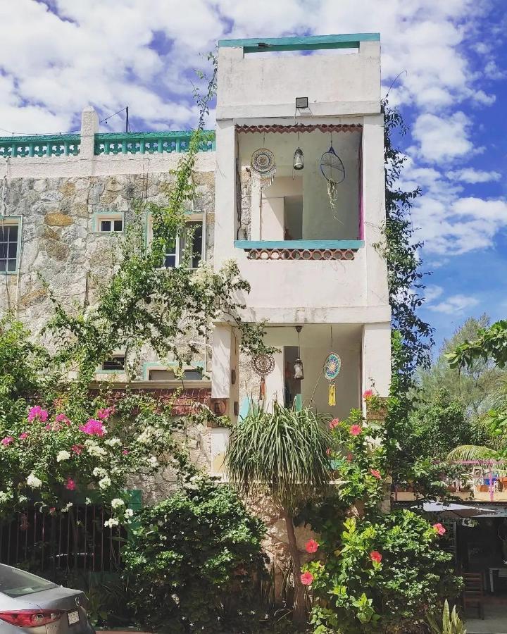 Hotel Gutierrez Celestun Extérieur photo