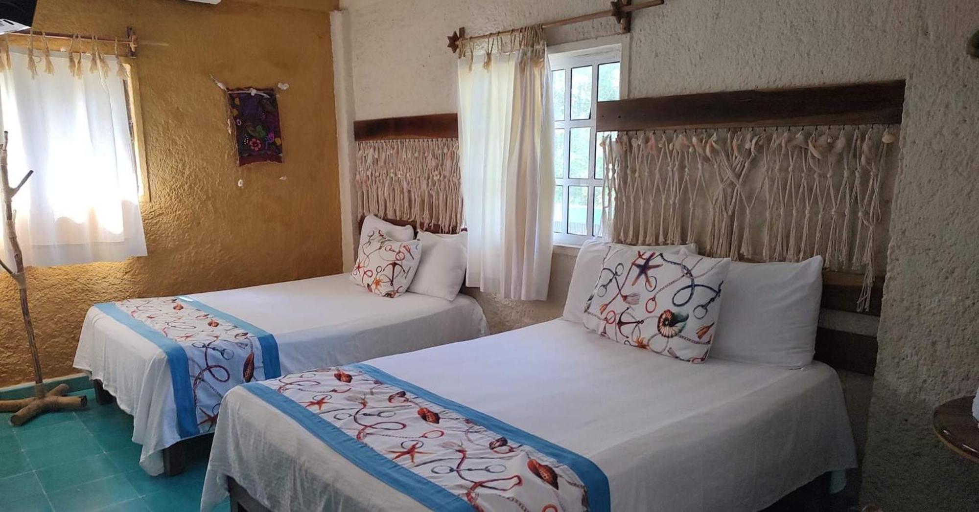 Hotel Gutierrez Celestun Extérieur photo