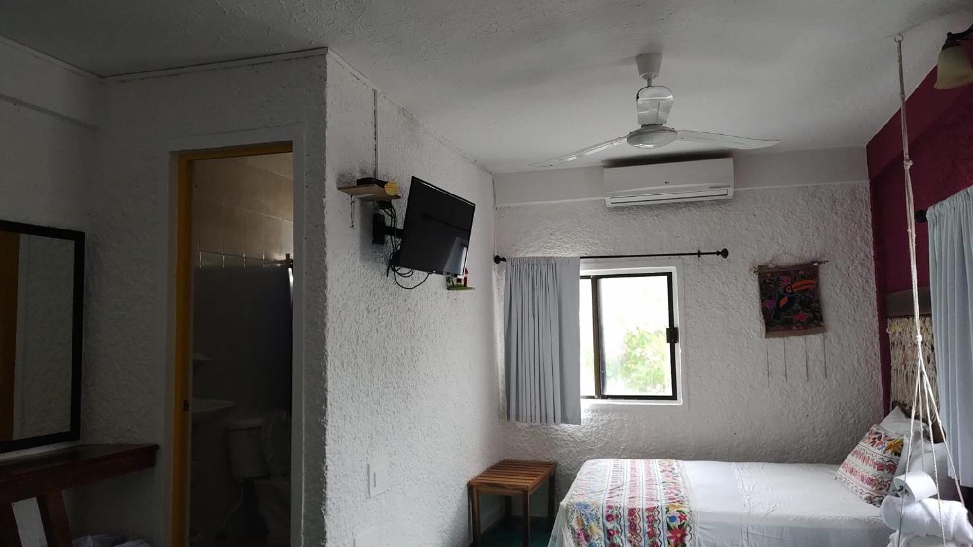 Hotel Gutierrez Celestun Extérieur photo